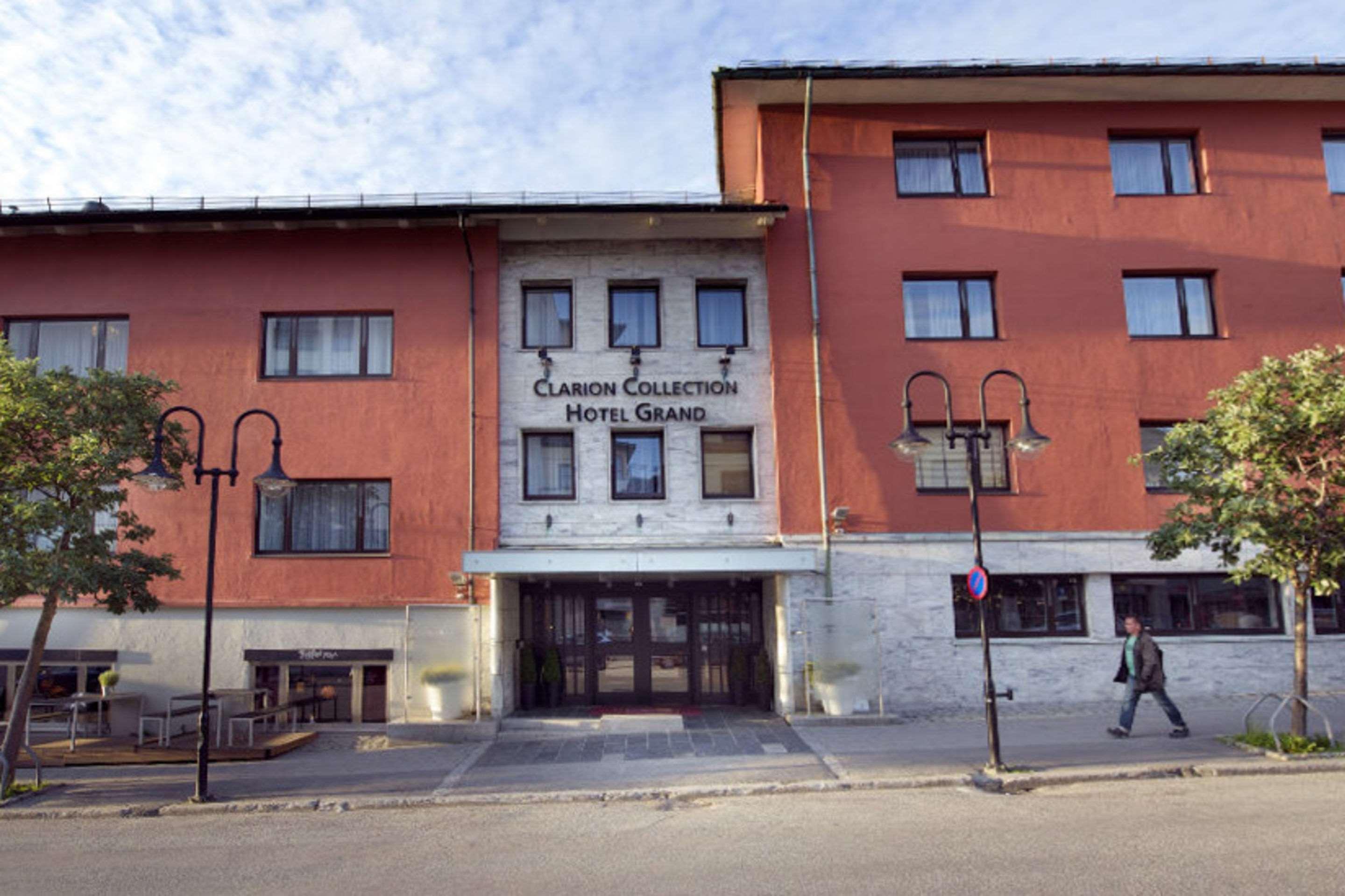 Home Hotel Grand Bodo Exterior photo