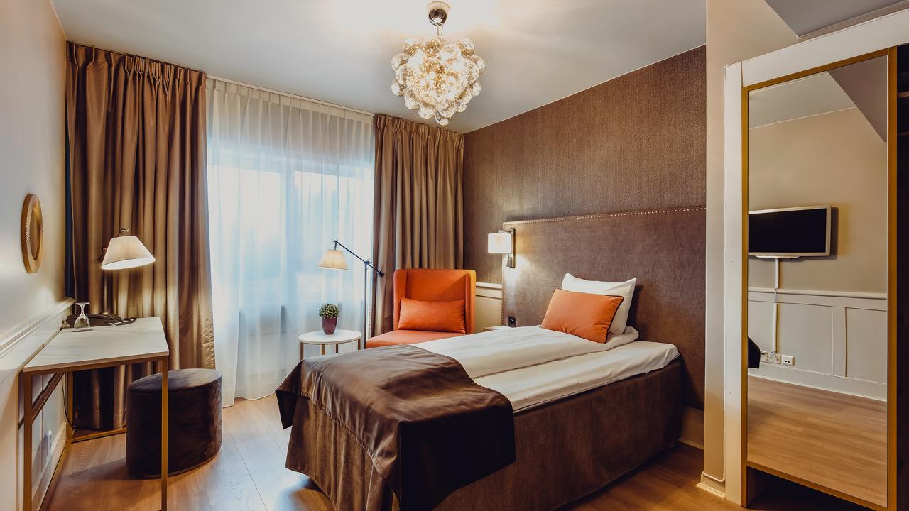 Home Hotel Grand Bodo Exterior photo
